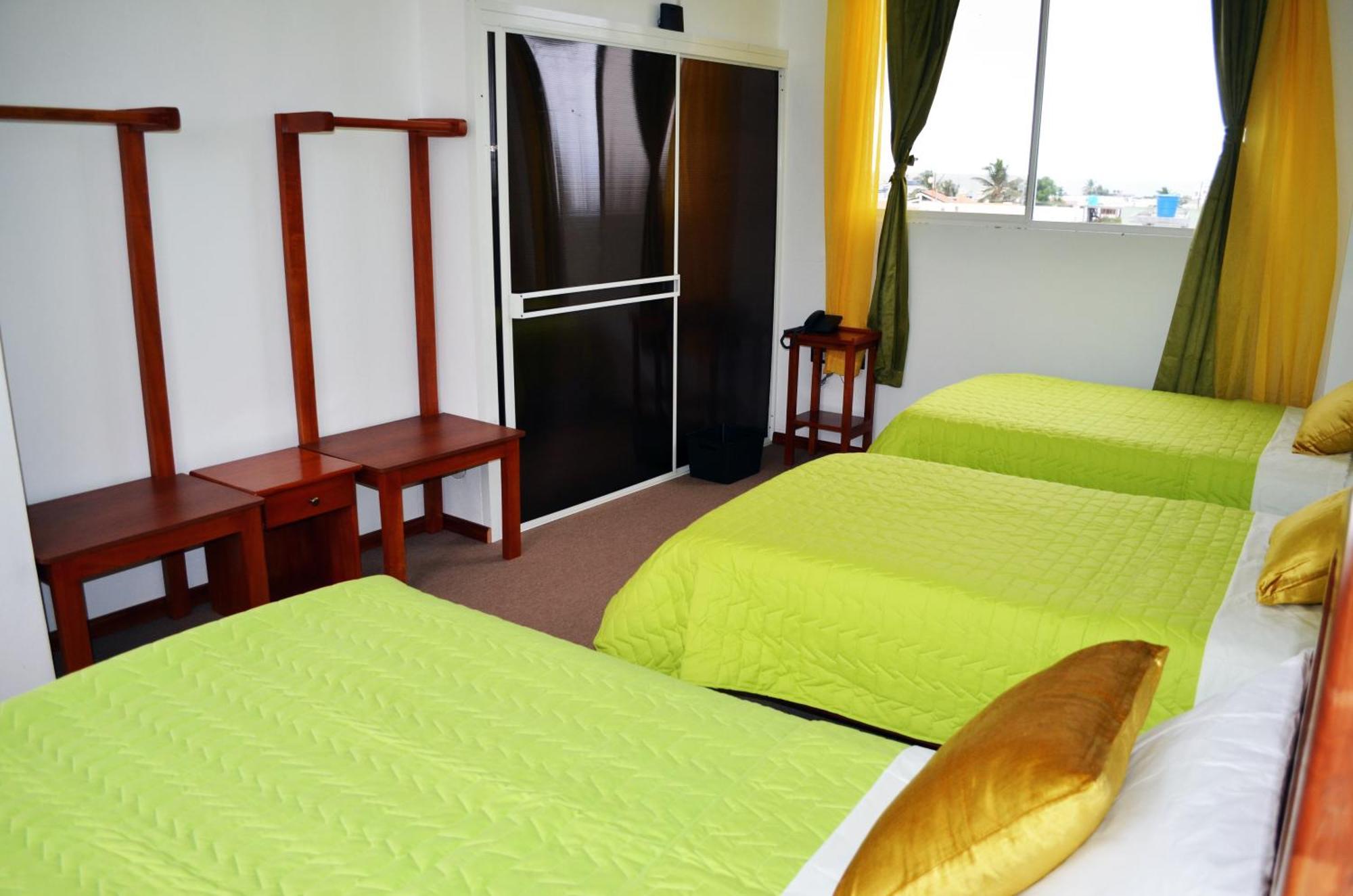 Hotel Isla Azul Puerto Ayora  Zimmer foto