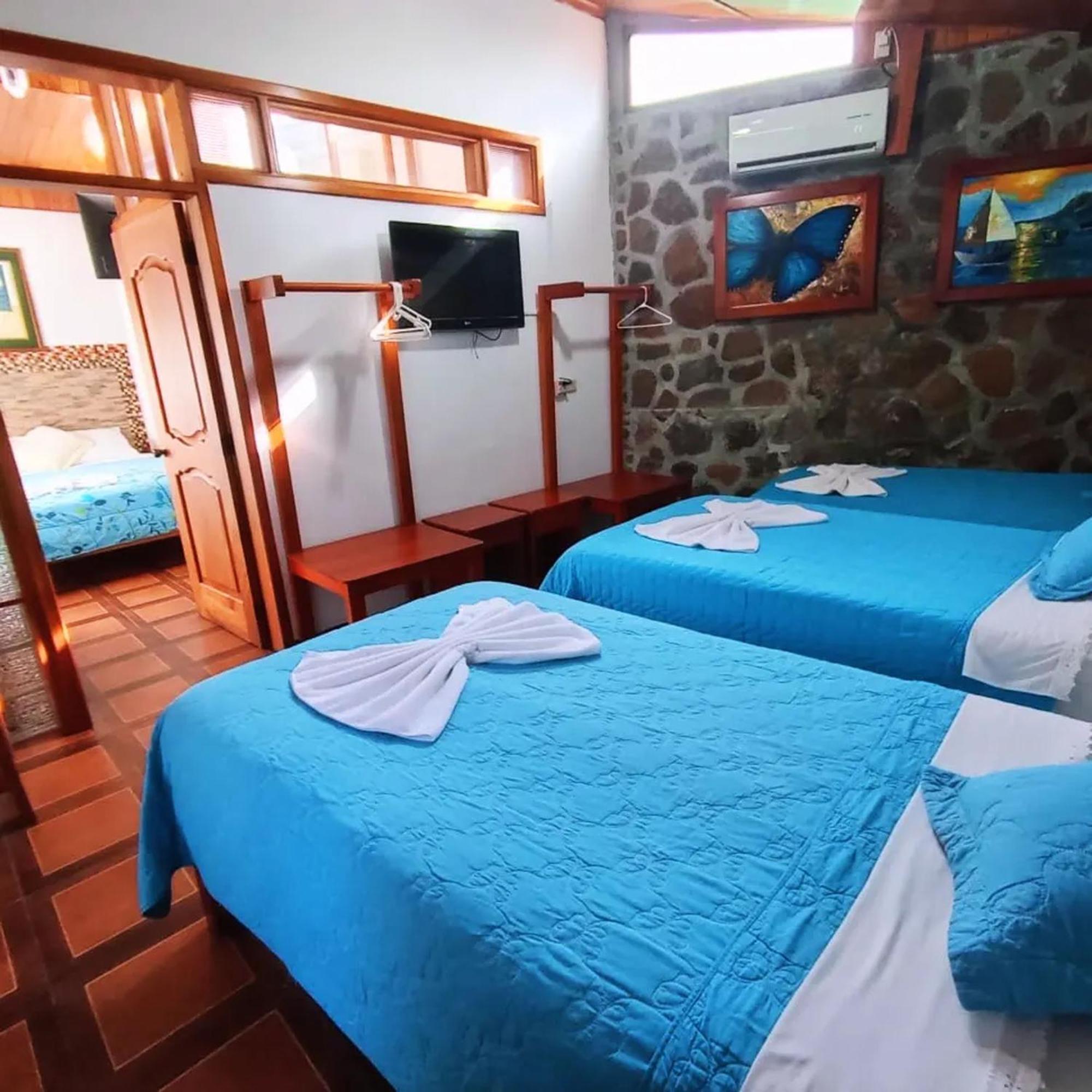 Hotel Isla Azul Puerto Ayora  Exterior foto