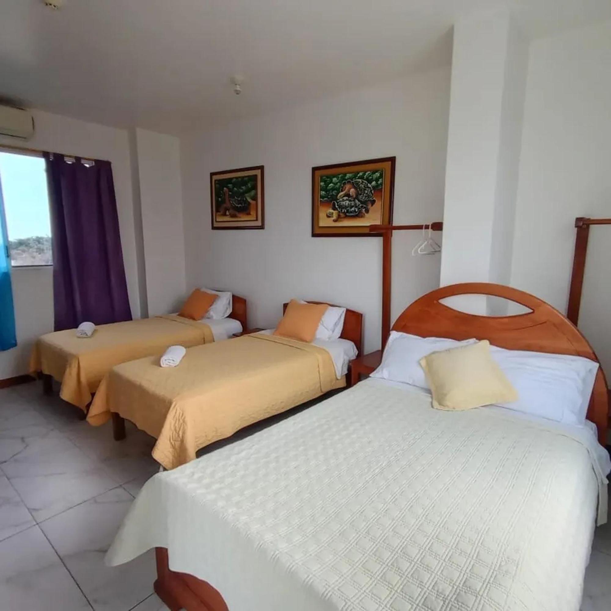 Hotel Isla Azul Puerto Ayora  Exterior foto